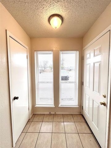 905 Aspen Court 905, Noble, OK 73068