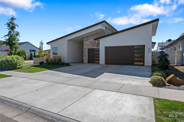 923 E Rio Chico Dr, Kuna, ID 83634