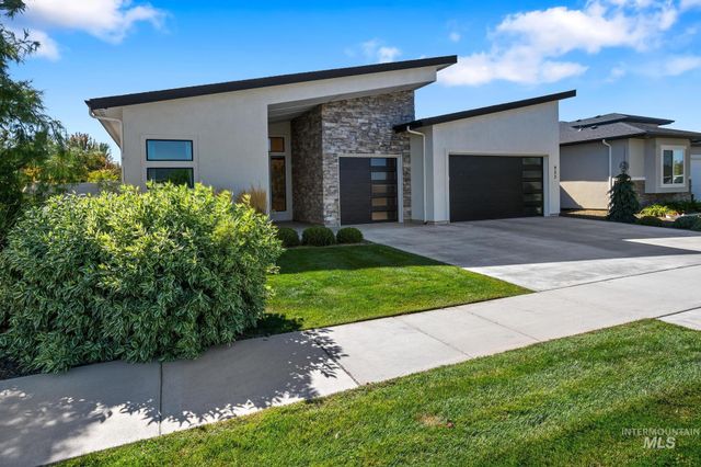 923 E Rio Chico Dr, Kuna, ID 83634