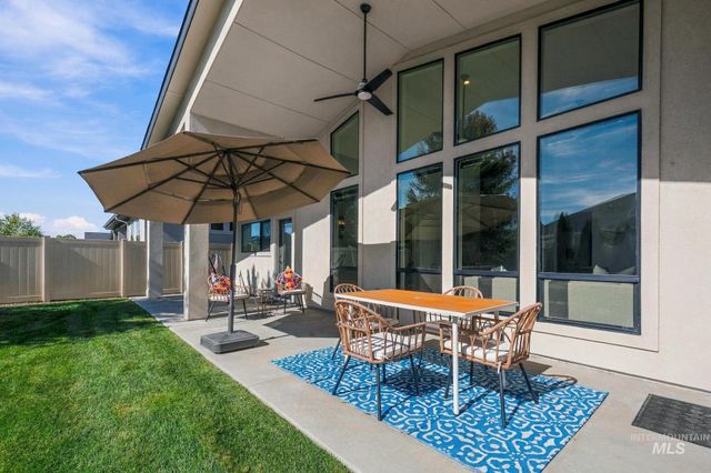 923 E Rio Chico Dr, Kuna, ID 83634