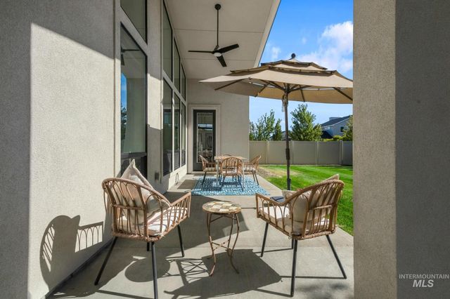 923 E Rio Chico Dr, Kuna, ID 83634