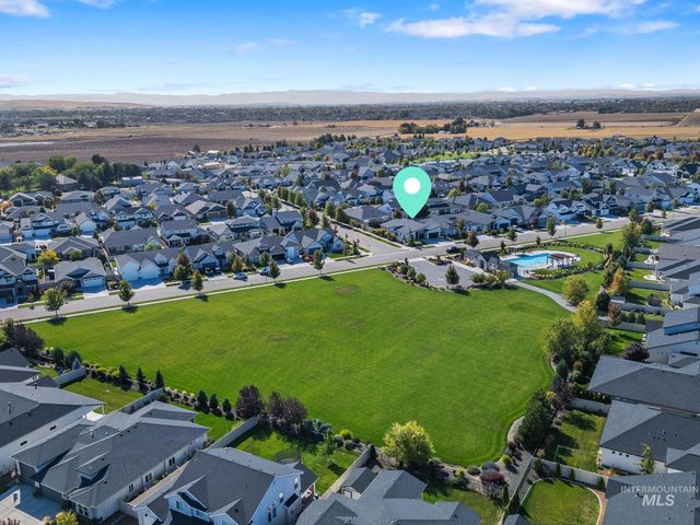 923 E Rio Chico Dr, Kuna, ID 83634