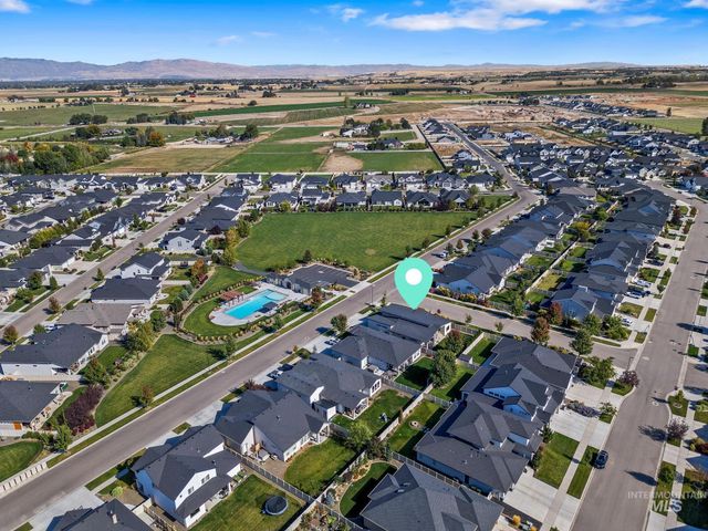 923 E Rio Chico Dr, Kuna, ID 83634