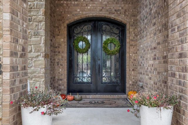 1505 Long Shadow LN, Georgetown, TX 78628