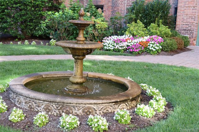 47 N Central Avenue 3K, Hartsdale, NY 10530