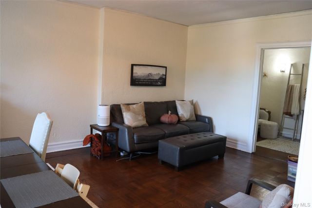 47 N Central Avenue 3K, Hartsdale, NY 10530