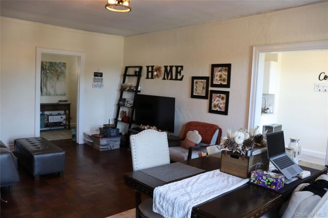 47 N Central Avenue 3K, Hartsdale, NY 10530