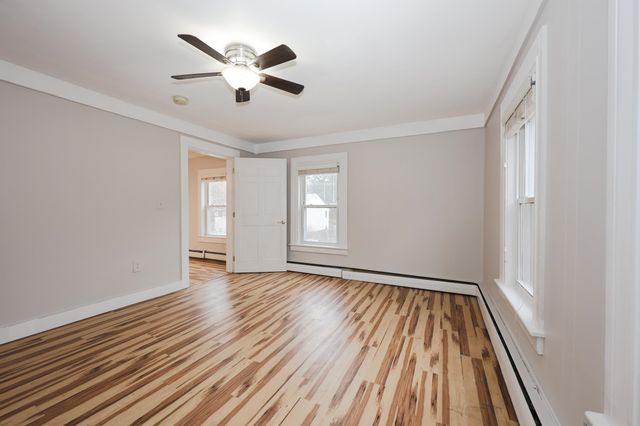 5 Rosemont Avenue, Manchester, NH 03103