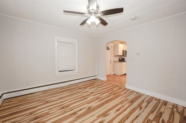 5 Rosemont Avenue, Manchester, NH 03103