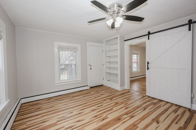 5 Rosemont Avenue, Manchester, NH 03103
