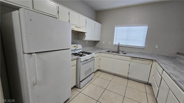 1614 White Skies Court, Las Vegas, NV 89156