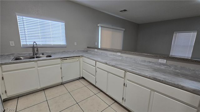 1614 White Skies Court, Las Vegas, NV 89156