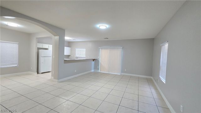 1614 White Skies Court, Las Vegas, NV 89156