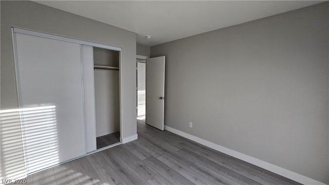 1614 White Skies Court, Las Vegas, NV 89156