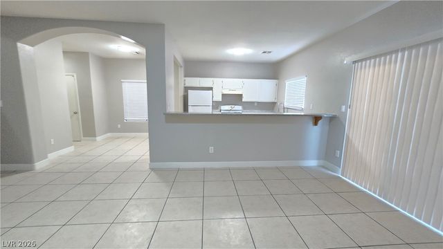 1614 White Skies Court, Las Vegas, NV 89156