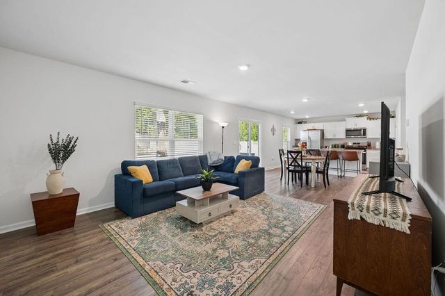 1629 Martingale Way Way, Roebuck, SC 29376