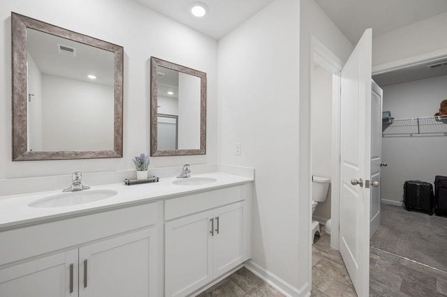 1629 Martingale Way Way, Roebuck, SC 29376