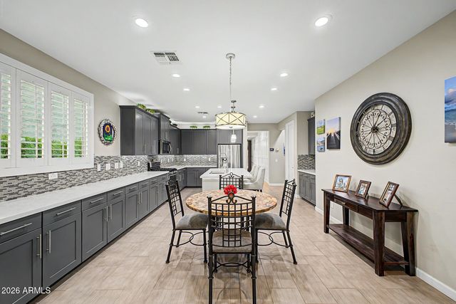 5062 S BRIDAL VAIL Drive, Gilbert, AZ 85298