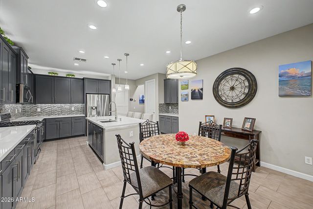5062 S BRIDAL VAIL Drive, Gilbert, AZ 85298