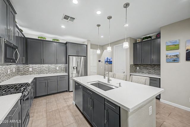 5062 S BRIDAL VAIL Drive, Gilbert, AZ 85298