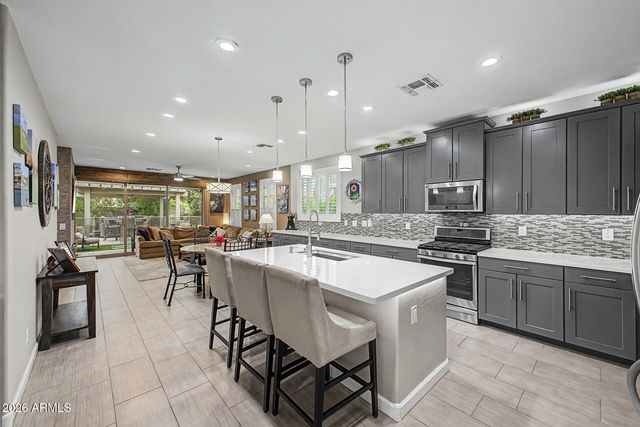 5062 S BRIDAL VAIL Drive, Gilbert, AZ 85298