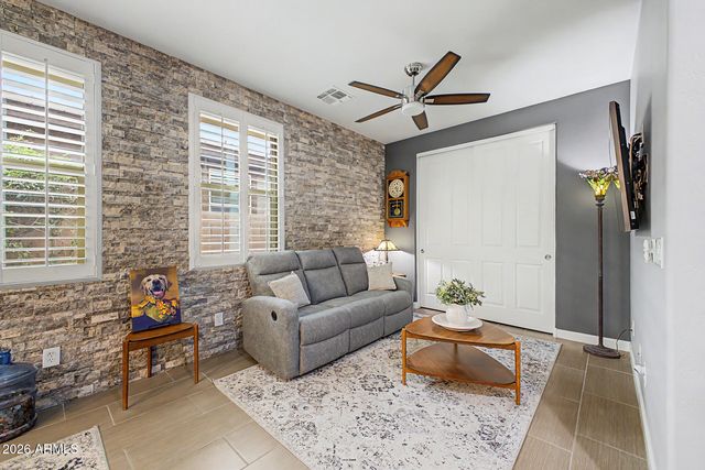5062 S BRIDAL VAIL Drive, Gilbert, AZ 85298