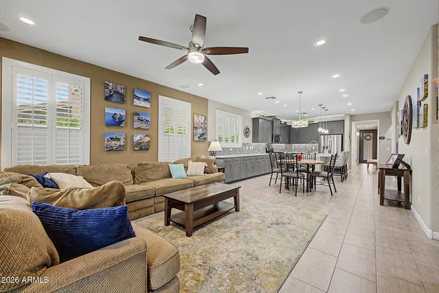 5062 S BRIDAL VAIL Drive, Gilbert, AZ 85298