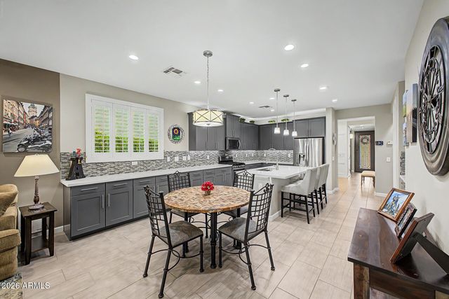 5062 S BRIDAL VAIL Drive, Gilbert, AZ 85298