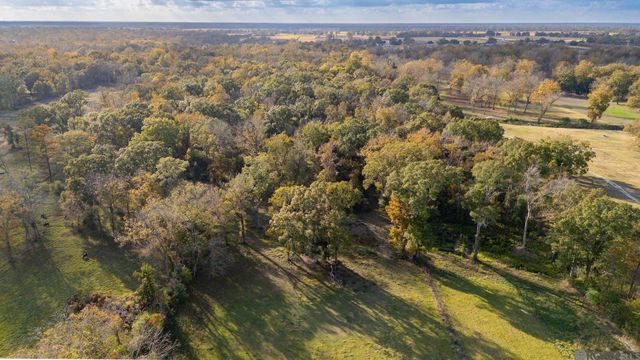 6255 Rougon Rd, Port Allen, LA 70767