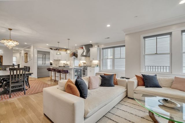 603 E. 6th St 1, Boston, MA 02127