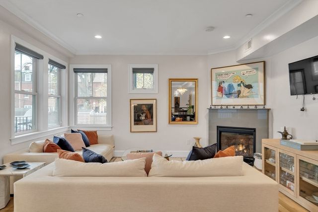 603 E. 6th St 1, Boston, MA 02127