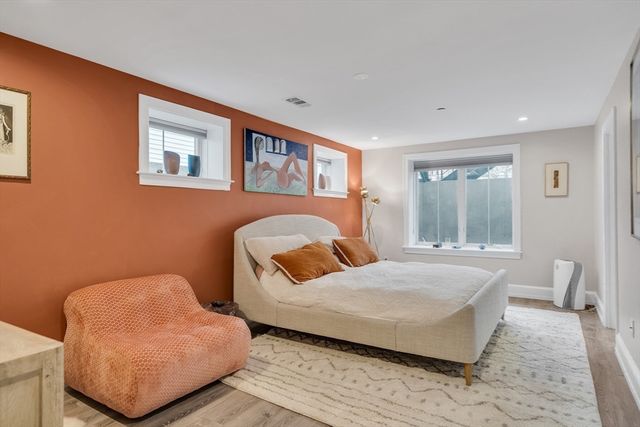 603 E. 6th St 1, Boston, MA 02127