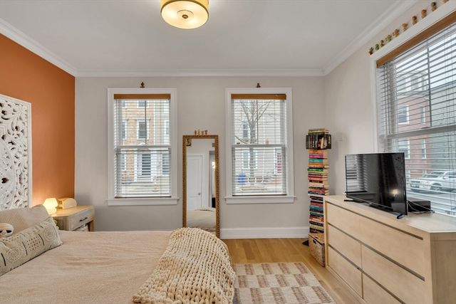 603 E. 6th St 1, Boston, MA 02127