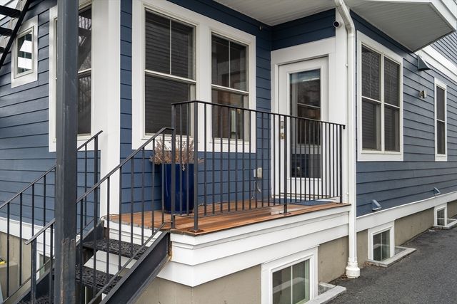 603 E. 6th St 1, Boston, MA 02127