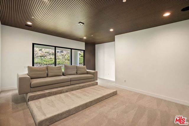 24198 Camino Cascada, Valencia, CA 91354