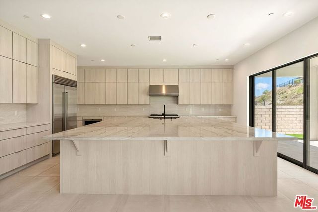 24198 Camino Cascada, Valencia, CA 91354
