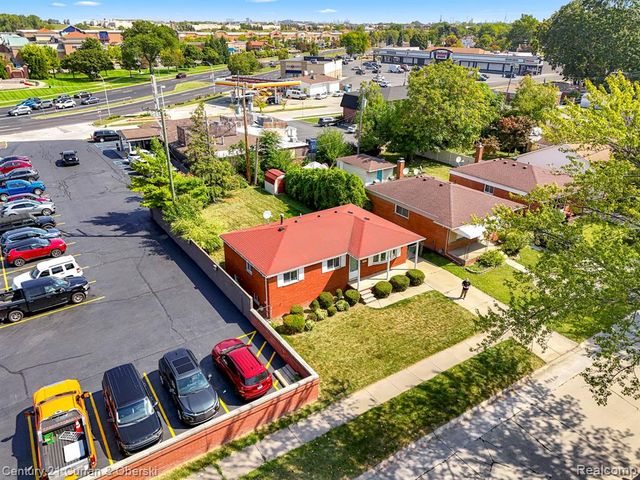 17452 Cicotte Avenue, Allen Park, MI 48101