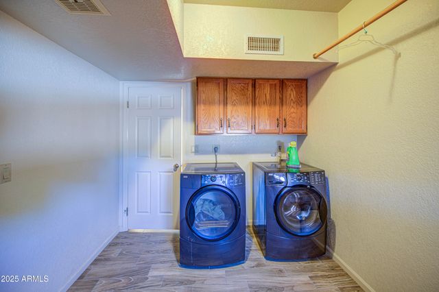 2660 E FOUNTAIN Street, Mesa, AZ 85213