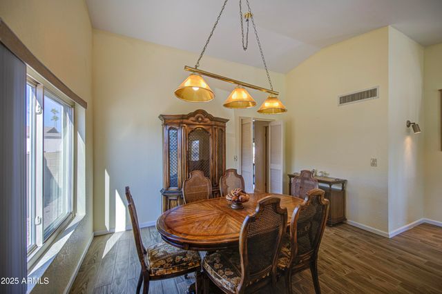 2660 E FOUNTAIN Street, Mesa, AZ 85213