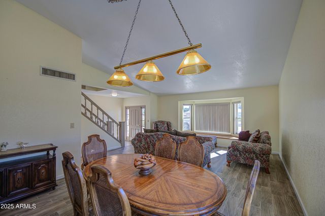 2660 E FOUNTAIN Street, Mesa, AZ 85213