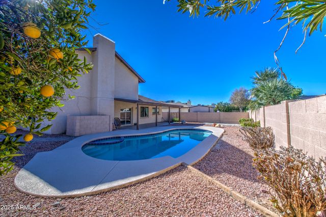 2660 E FOUNTAIN Street, Mesa, AZ 85213