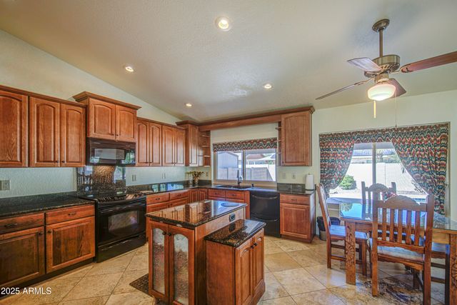 2660 E FOUNTAIN Street, Mesa, AZ 85213