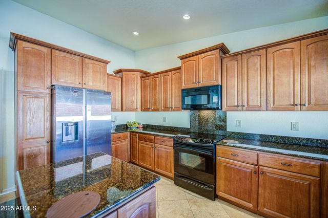 2660 E FOUNTAIN Street, Mesa, AZ 85213