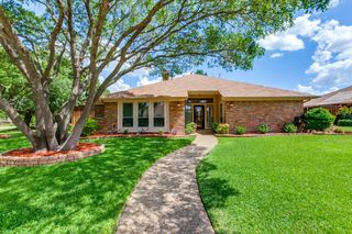 2514 Golden Oaks Drive, Garland, TX 75044