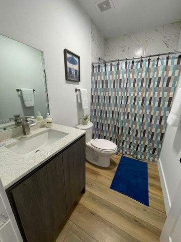 1534 NW 1st Street 204, Miami, FL 33125