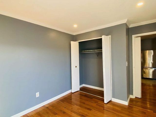144 Kenrick St 34, Boston, MA 02135