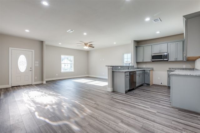 1609 Pine Street, Dallas, TX 75215