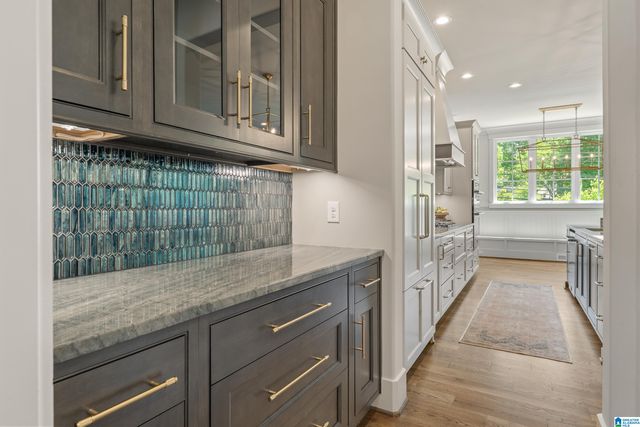 3304 SOUTHBEND CIRCLE, Vestavia Hills, AL 35216
