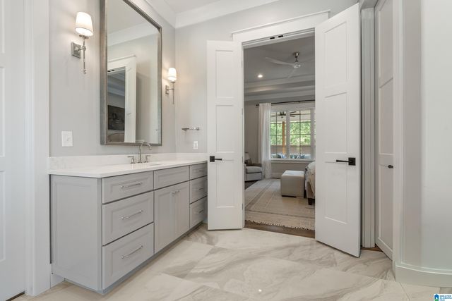 3304 SOUTHBEND CIRCLE, Vestavia Hills, AL 35216
