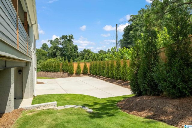 3304 SOUTHBEND CIRCLE, Vestavia Hills, AL 35216